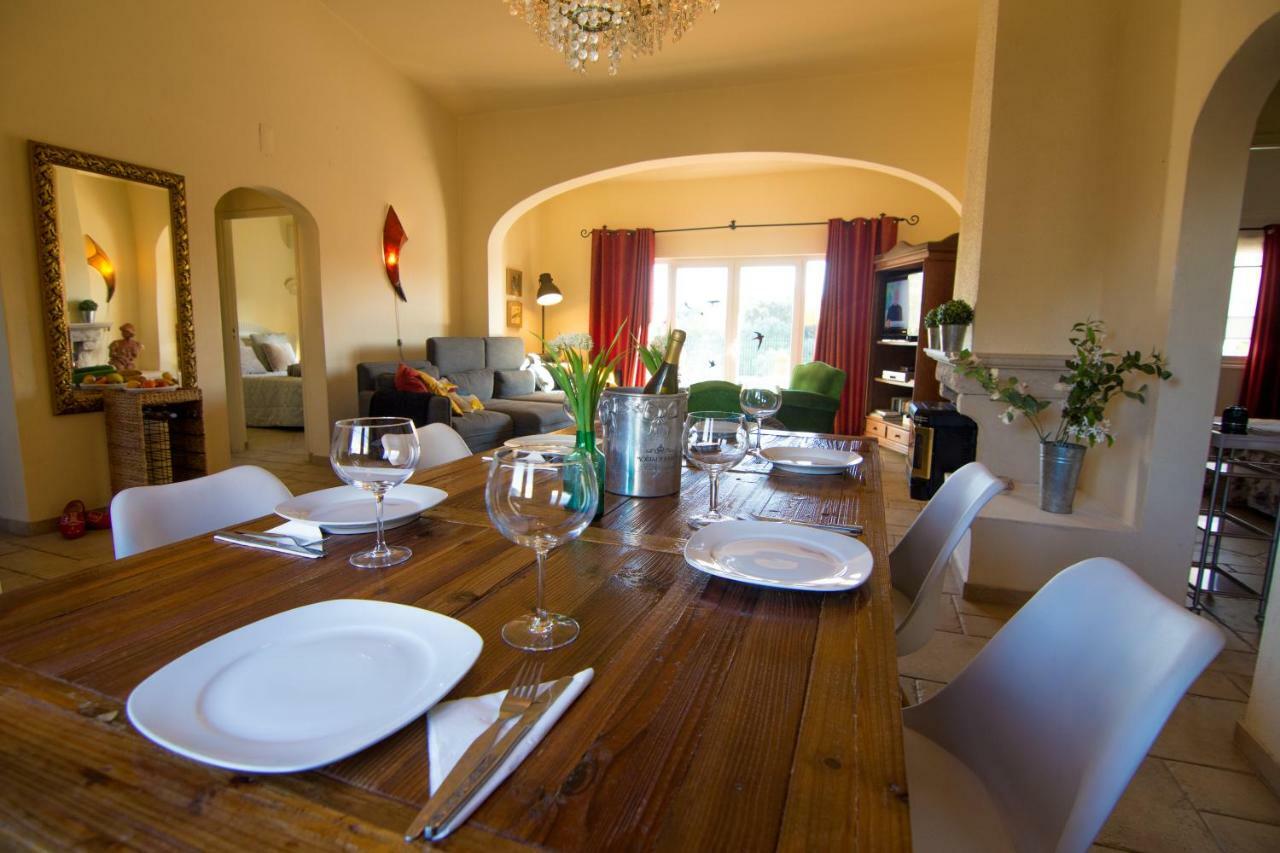 Villa Yvonne,Private Pool,Private Parking 1,7 Km From The Beatch อัลบูเฟรา ภายนอก รูปภาพ