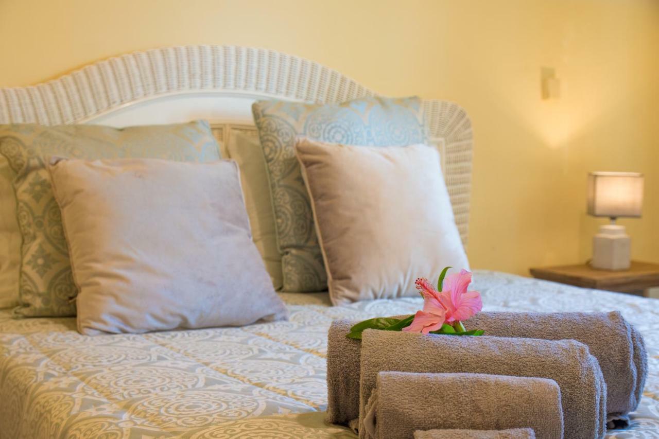 Villa Yvonne,Private Pool,Private Parking 1,7 Km From The Beatch อัลบูเฟรา ภายนอก รูปภาพ